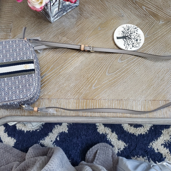 Tory Burch crossbody - Picture 4 of 4